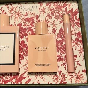 Gucci bloom perfume set